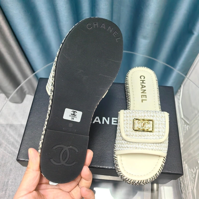 EyeCatching Chxnxl Sandals 130966