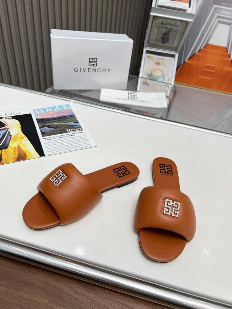 Gxvxnchy Slippers UrbanStyle 154486