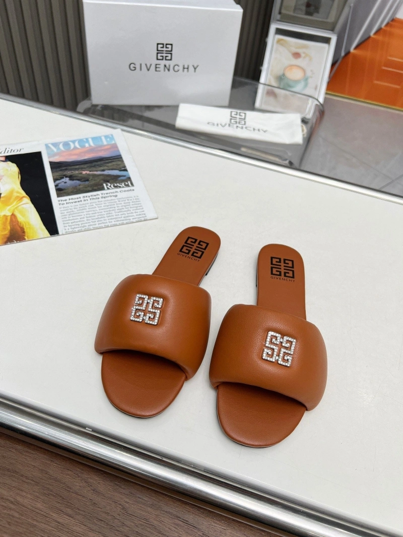 Gxvxnchy Slippers UrbanStyle 154486