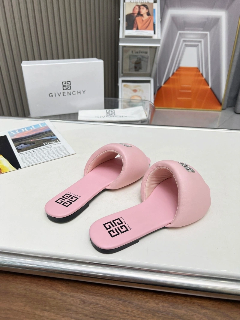 DailyWear Gxvxnchy Slippers 154481