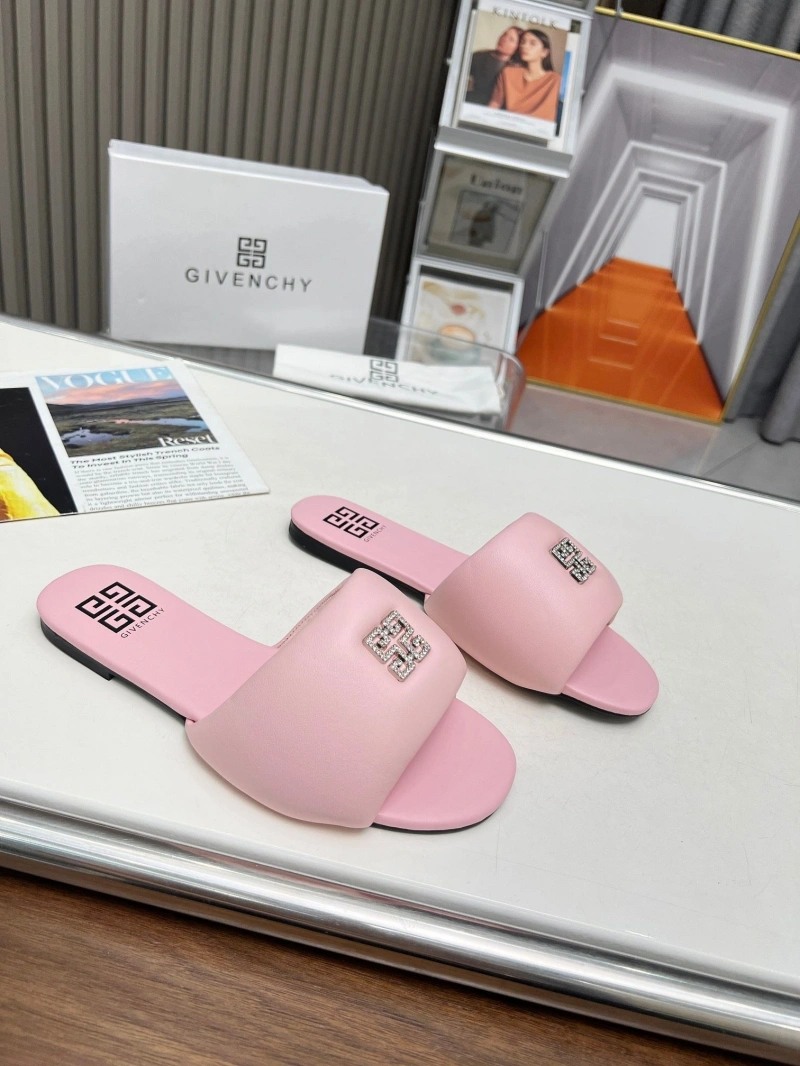 DailyWear Gxvxnchy Slippers 154481