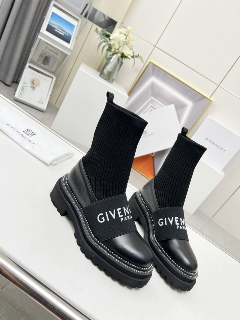Gxvxnchy Boots Sophisticated 154562