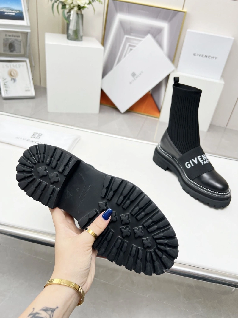 Gxvxnchy Boots Sophisticated 154562