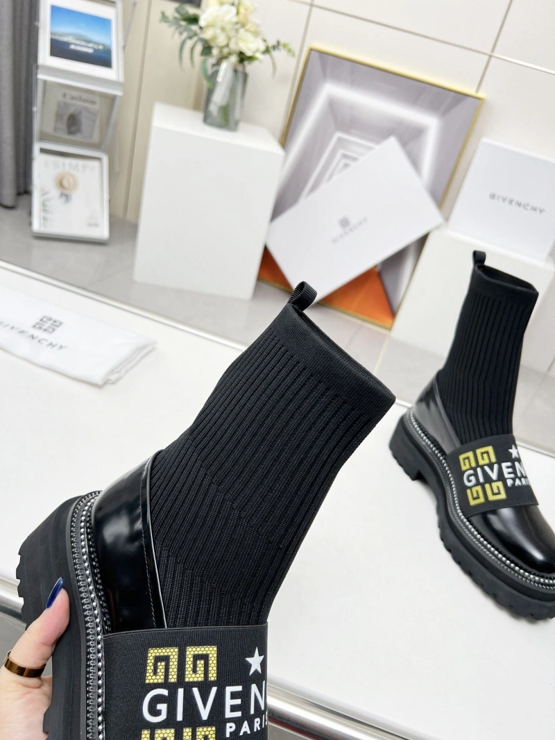 Gxvxnchy Boots Modern 154555