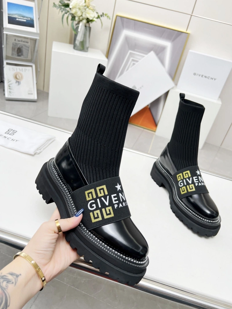 Gxvxnchy Boots Modern 154555