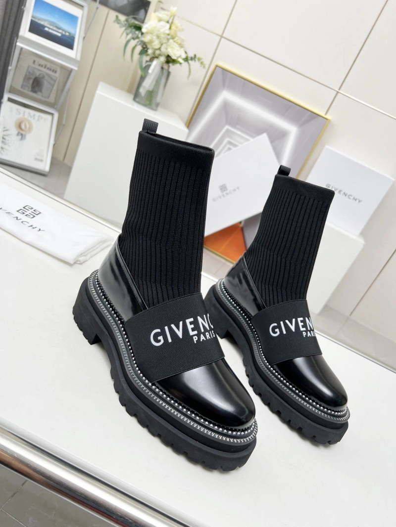 Bold Gxvxnchy Boots 154553