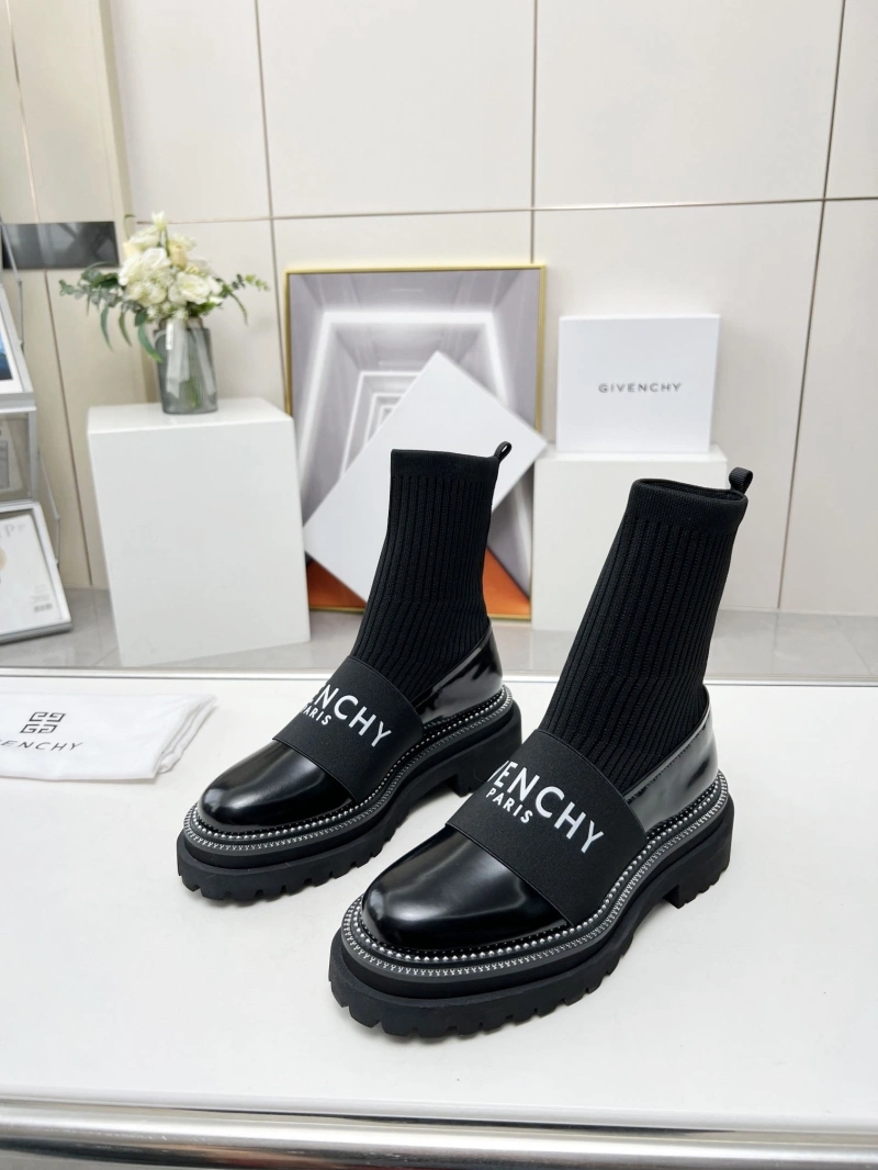 Bold Gxvxnchy Boots 154553