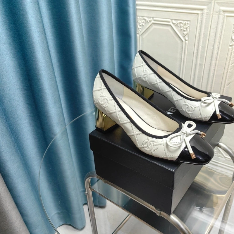 Bright Chxnxl High Heels 131519
