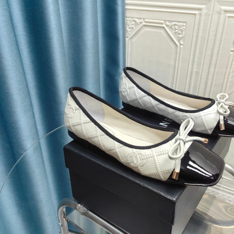 Classic Chxnxl Flat Shoes 131717
