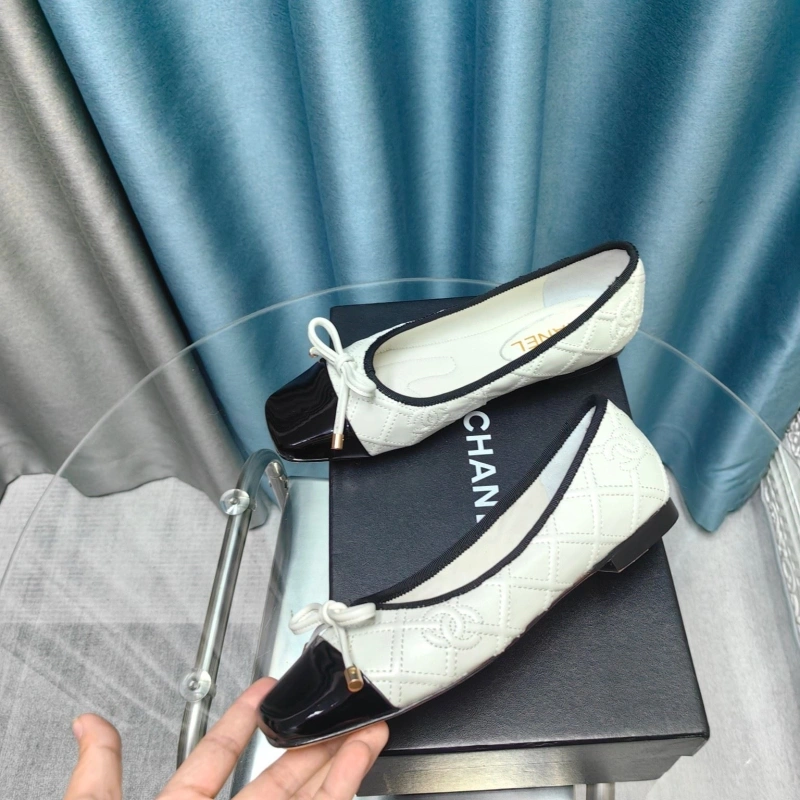 Classic Chxnxl Flat Shoes 131717