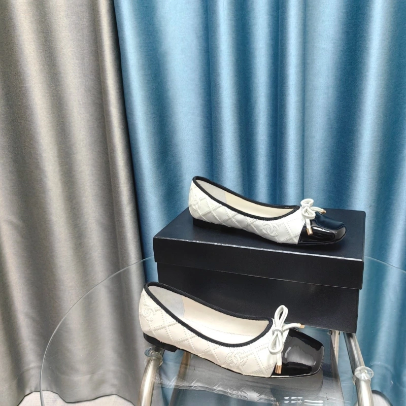 Classic Chxnxl Flat Shoes 131717