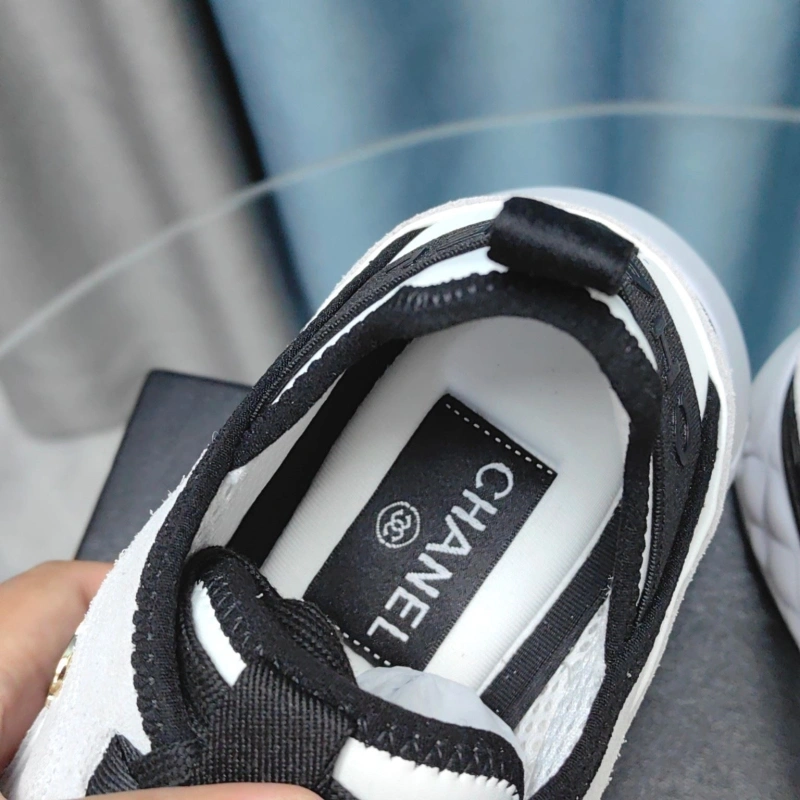 WellDesigned Chxnxl Sneakers 132098