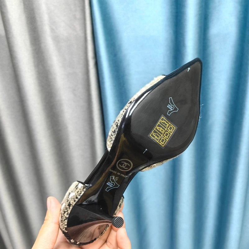 Resilient Chxnxl High Heels 131510