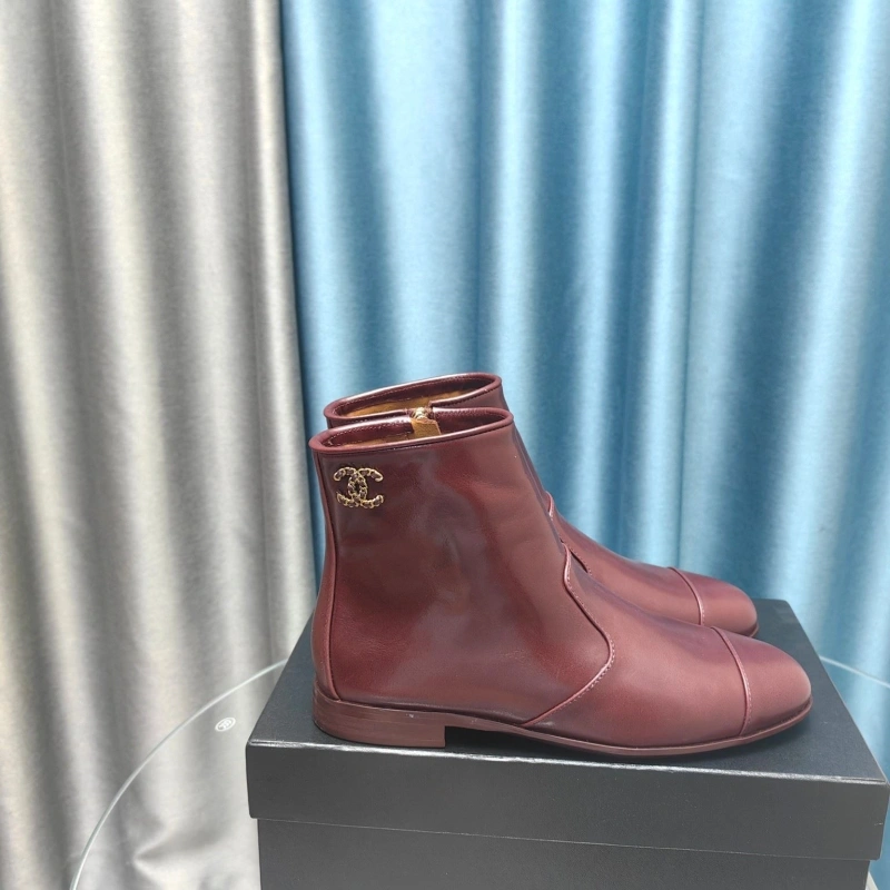 Minimalist Chxnxl Boots 131900