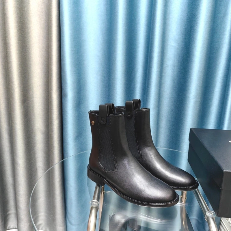 Sophisticated Chxnxl Boots 131887
