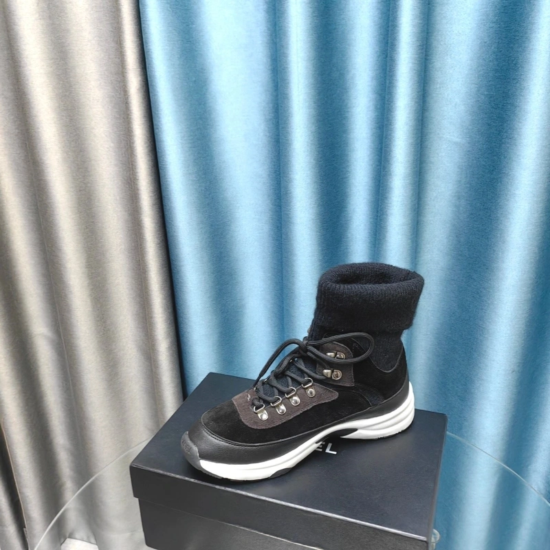 Compact Chxnxl Sneakers 132081