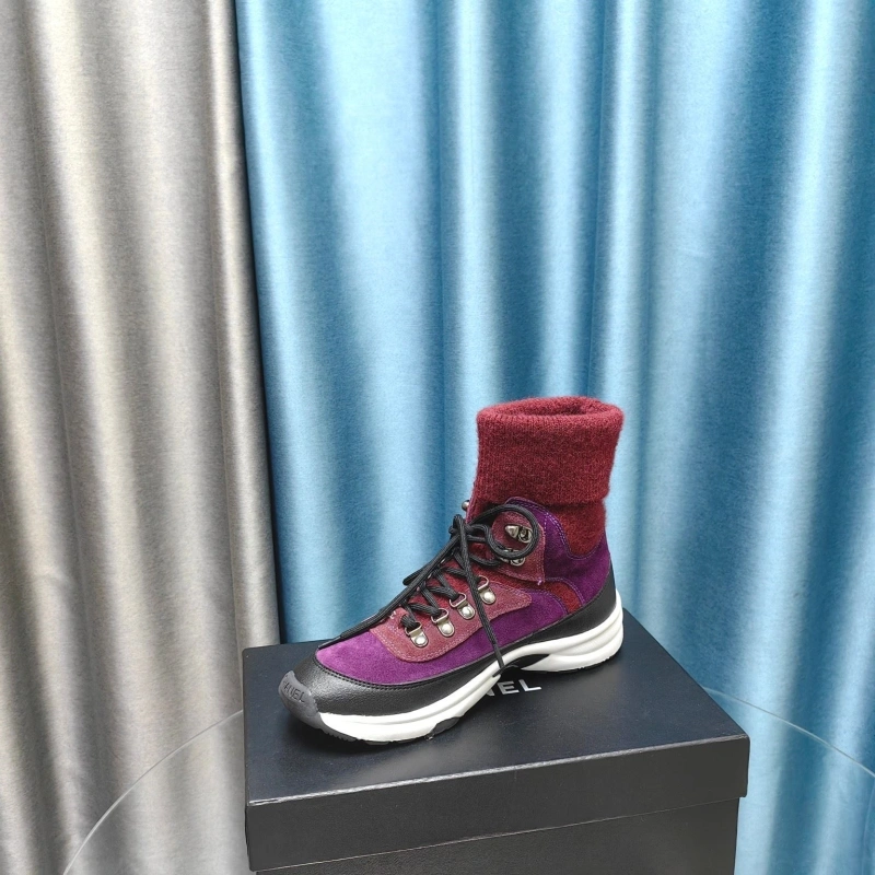 Resilient Chxnxl Sneakers 132078