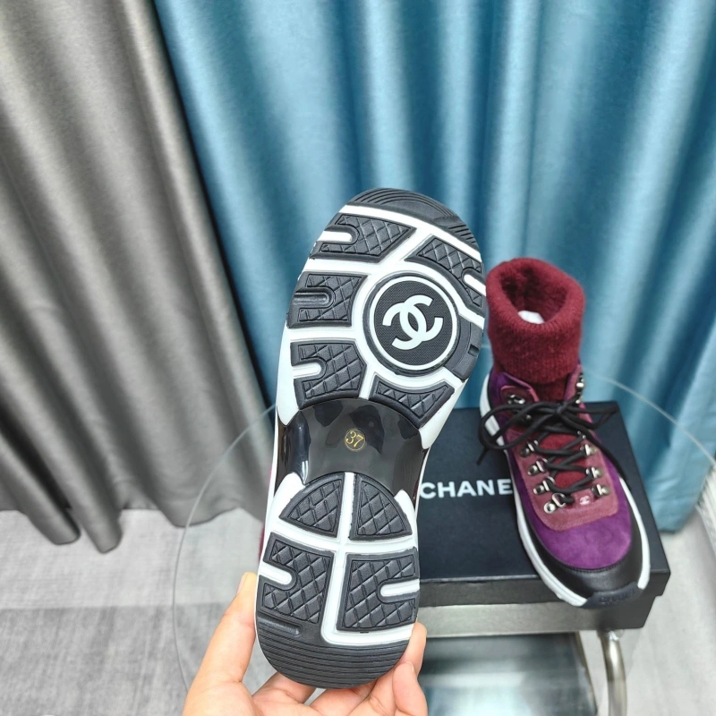 Resilient Chxnxl Sneakers 132078