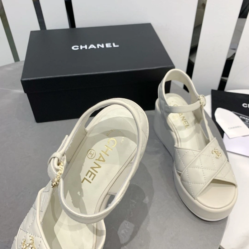 Lightweight Chxnxl Sandals 130915
