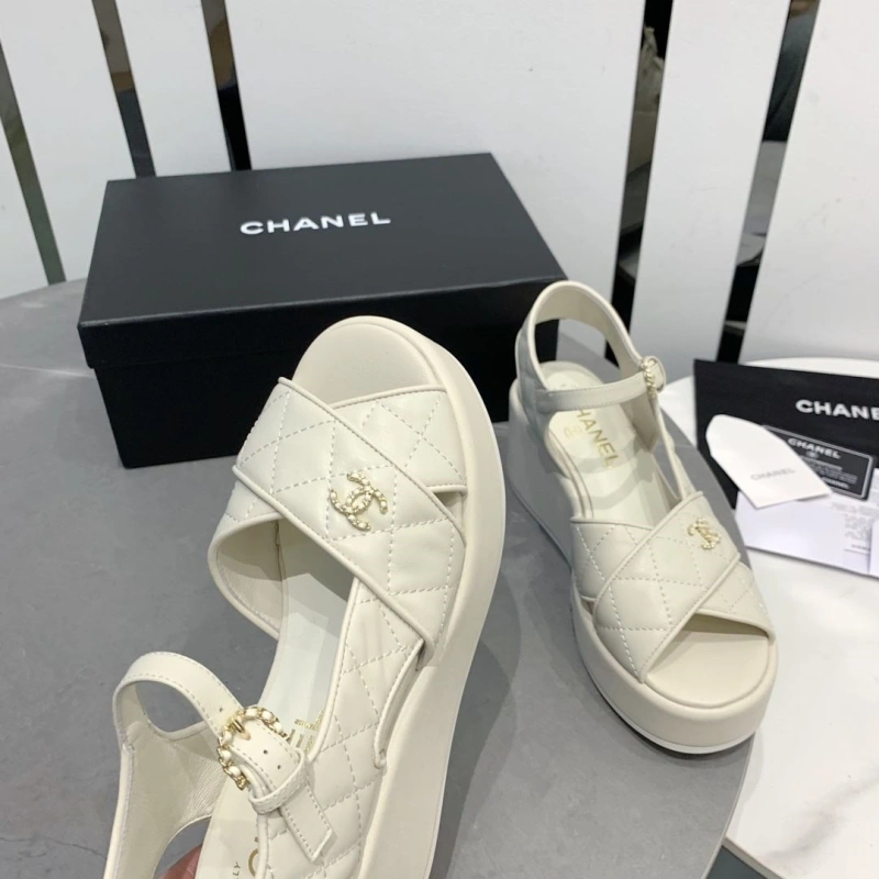 Lightweight Chxnxl Sandals 130915