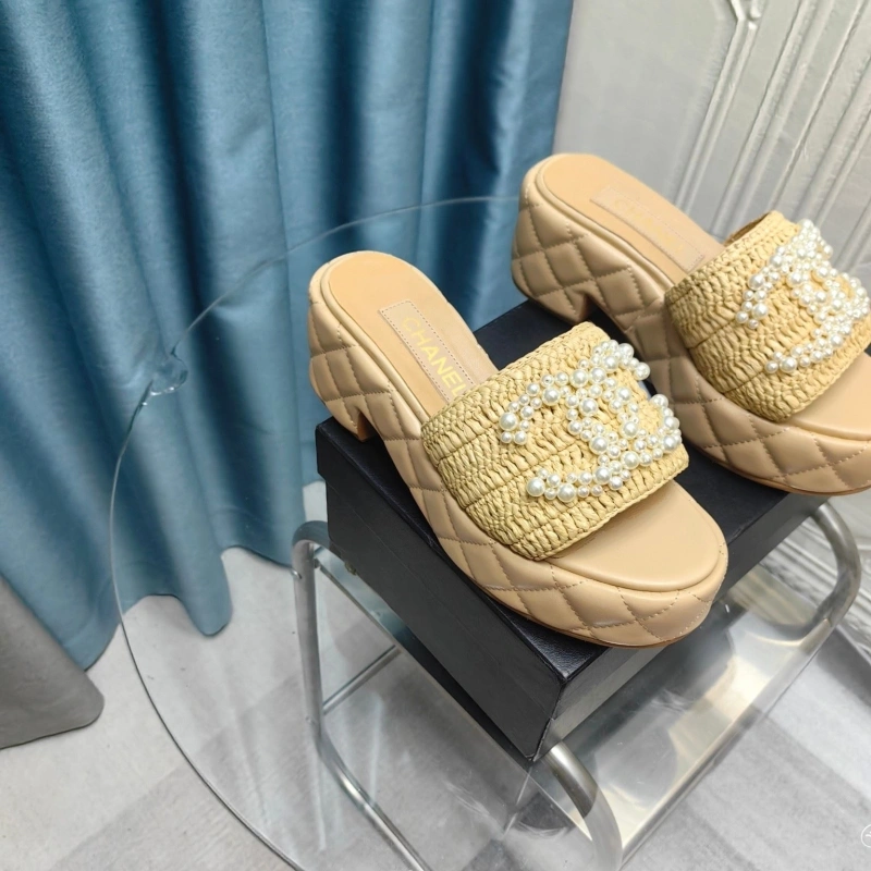Sophisticated Chxnxl Slippers 130384