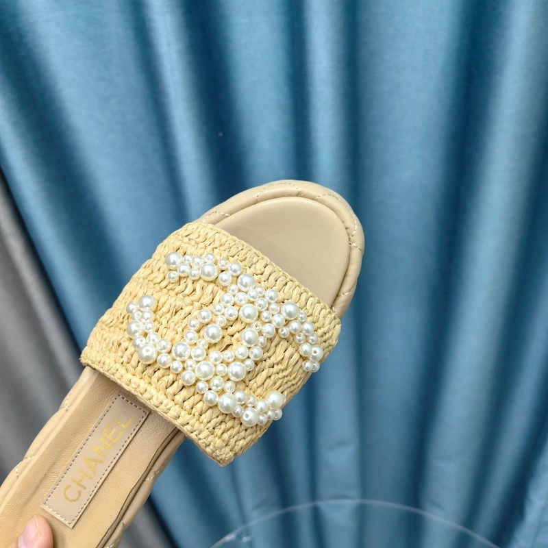 Sophisticated Chxnxl Slippers 130384