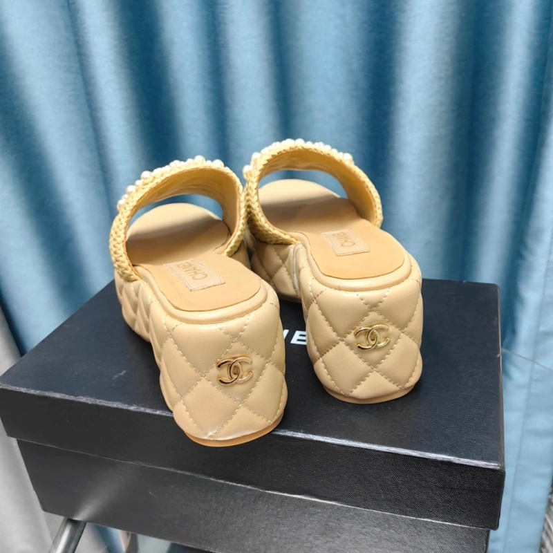 Sophisticated Chxnxl Slippers 130384