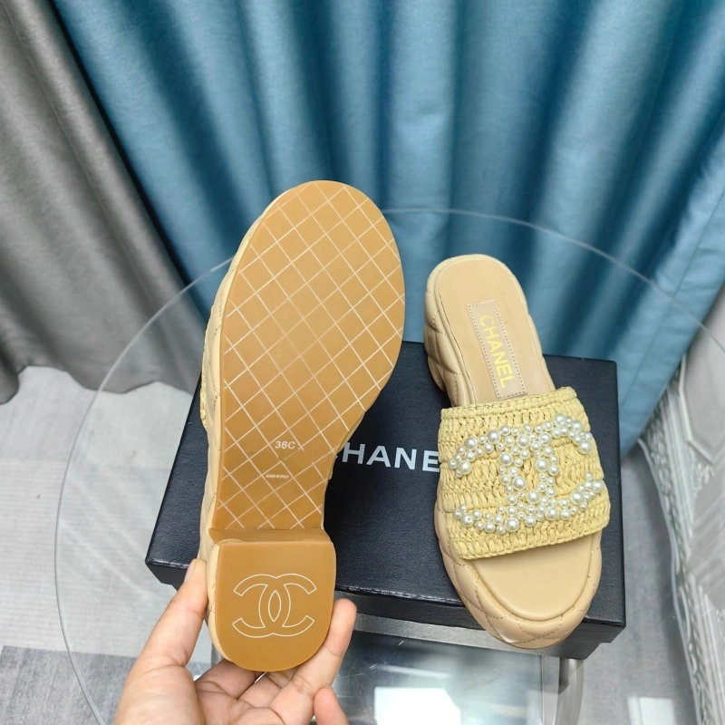 Sophisticated Chxnxl Slippers 130384
