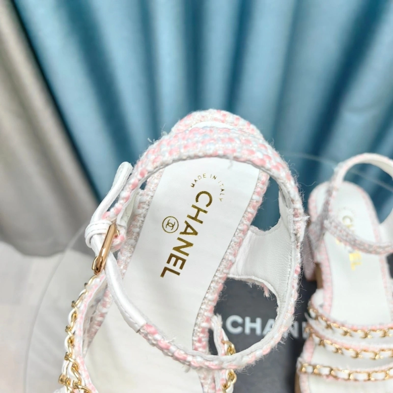 Versatile Chxnxl Sandals 130885