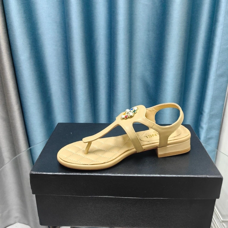 Versatile Chxnxl Sandals 130881