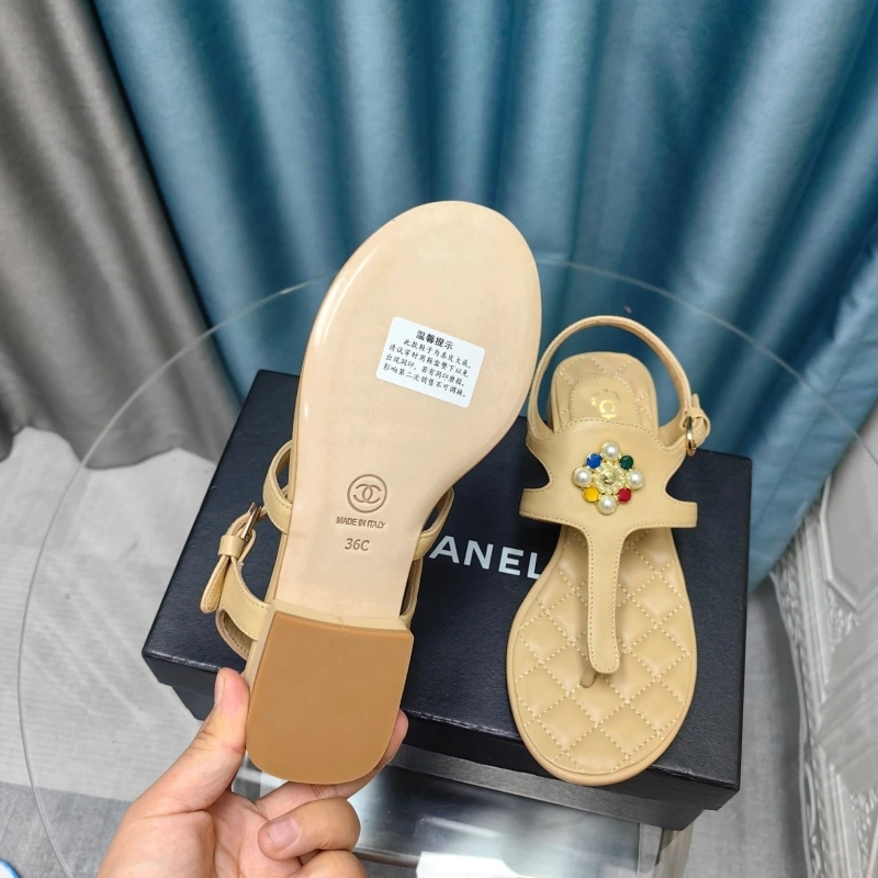 Versatile Chxnxl Sandals 130881
