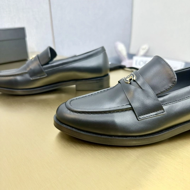 Refined Chxnxl Leather Shoes 131444
