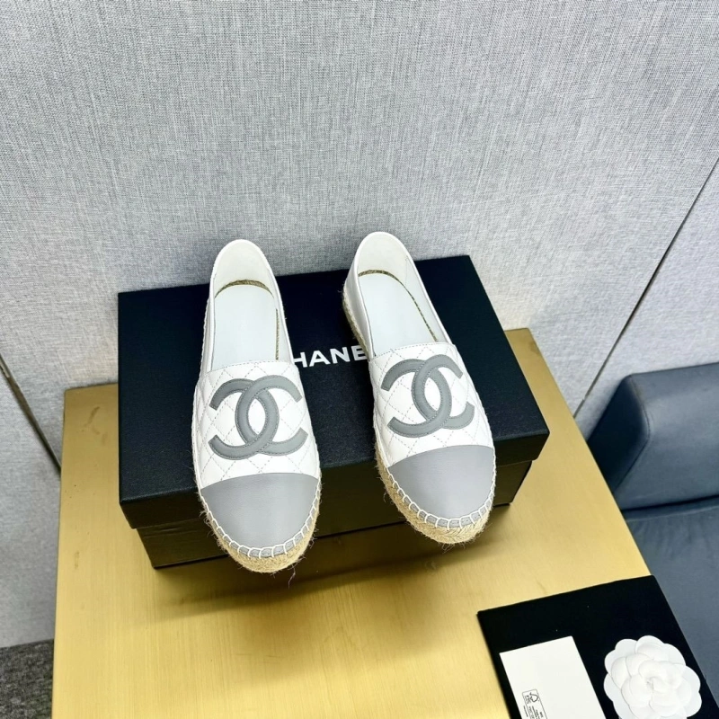 GoAnywhere Chxnxl Flat Shoes 131692