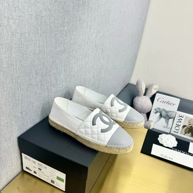 GoAnywhere Chxnxl Flat Shoes 131692