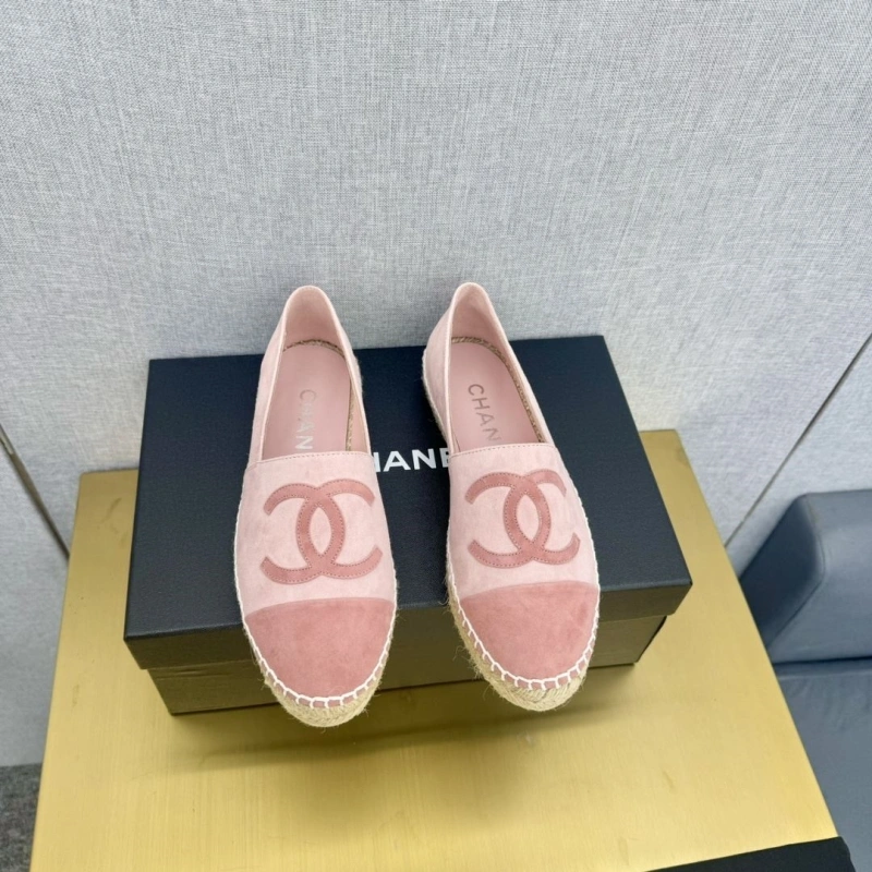 Compact Chxnxl Flat Shoes 131698