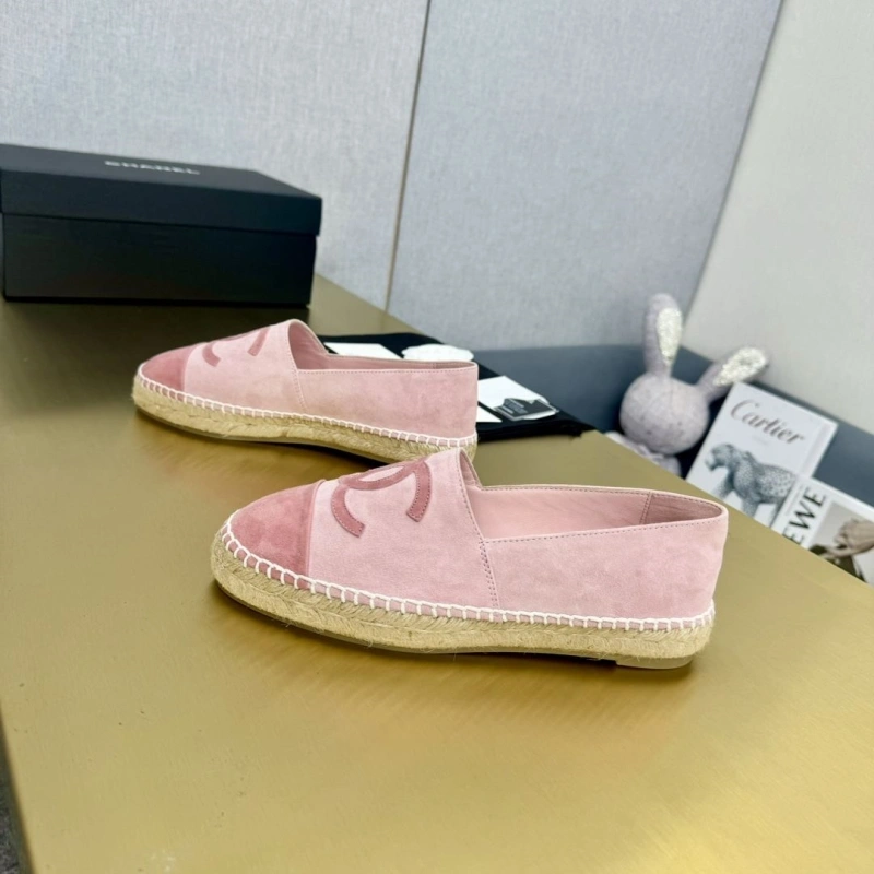 Compact Chxnxl Flat Shoes 131698