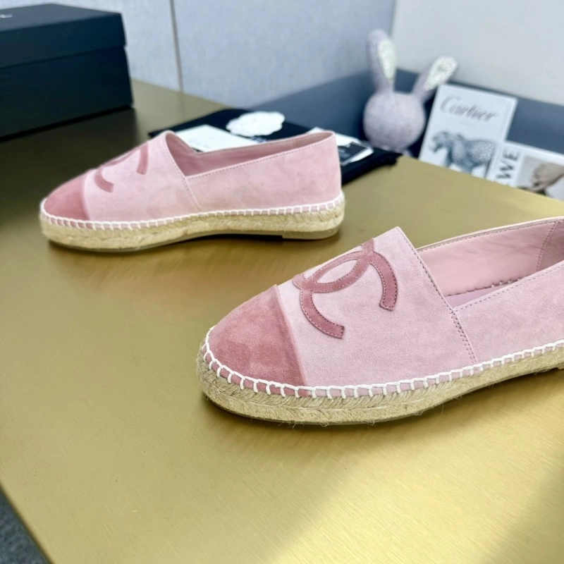Compact Chxnxl Flat Shoes 131698