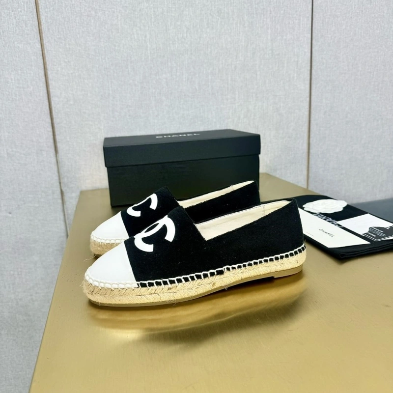 Functional Chxnxl Flat Shoes 131691