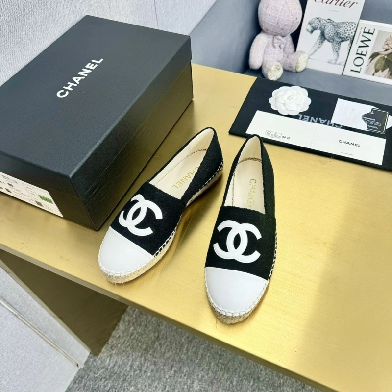 Functional Chxnxl Flat Shoes 131691