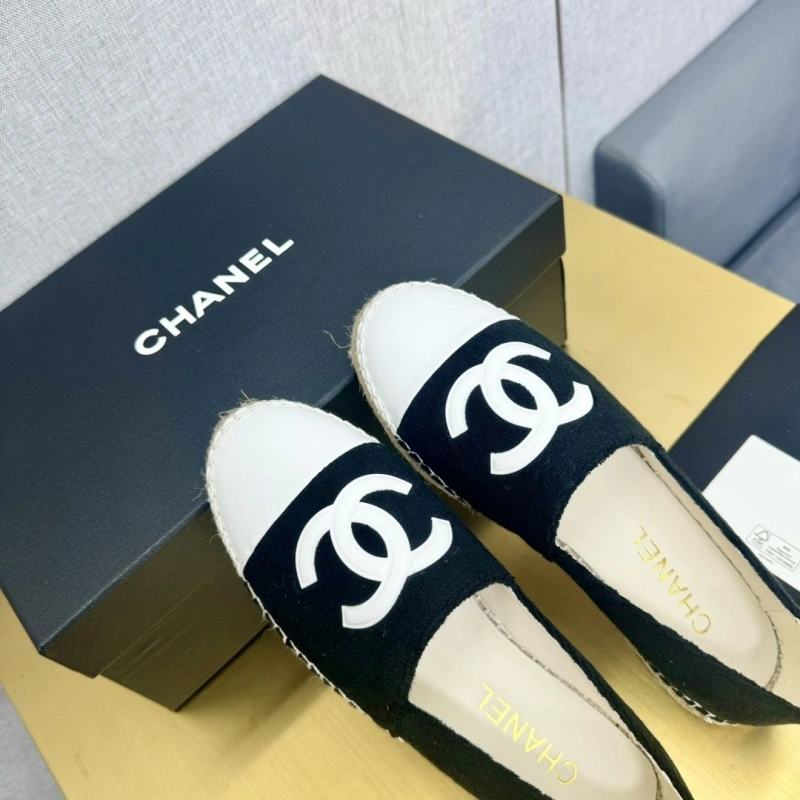 Functional Chxnxl Flat Shoes 131691
