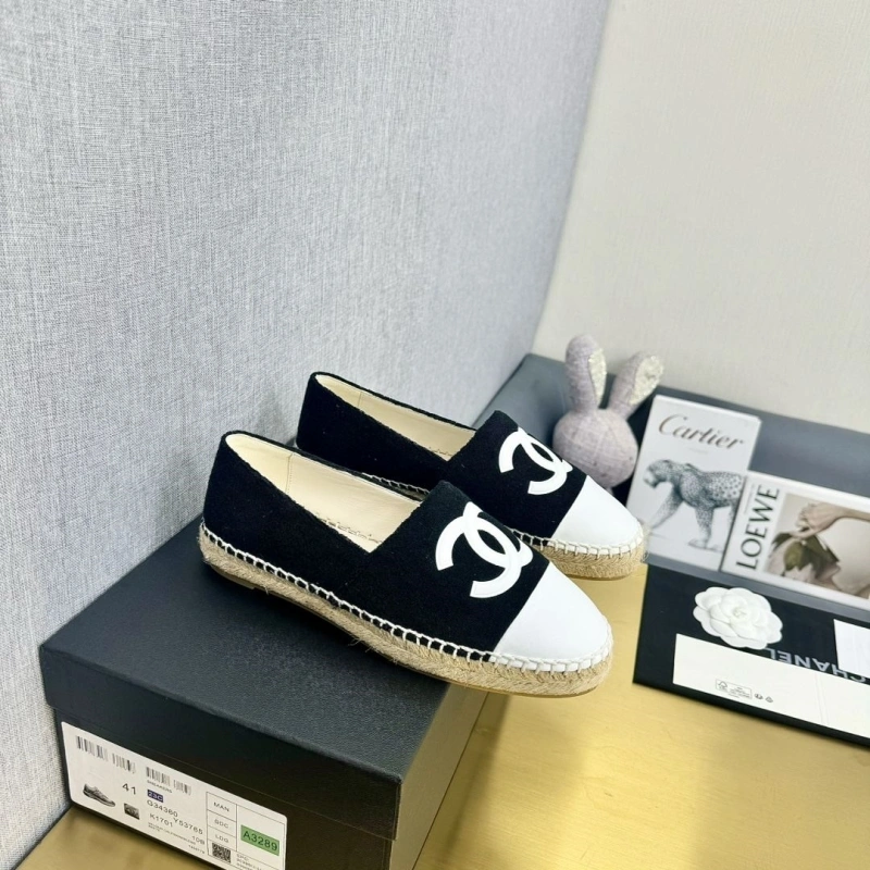 Functional Chxnxl Flat Shoes 131691