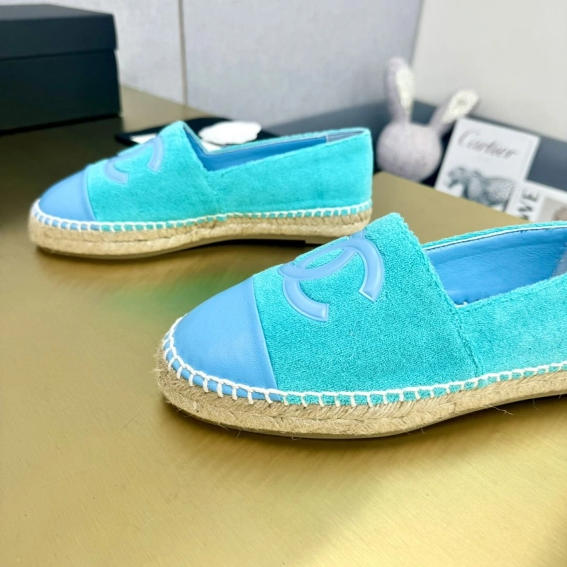 Sleek Chxnxl Flat Shoes 131693