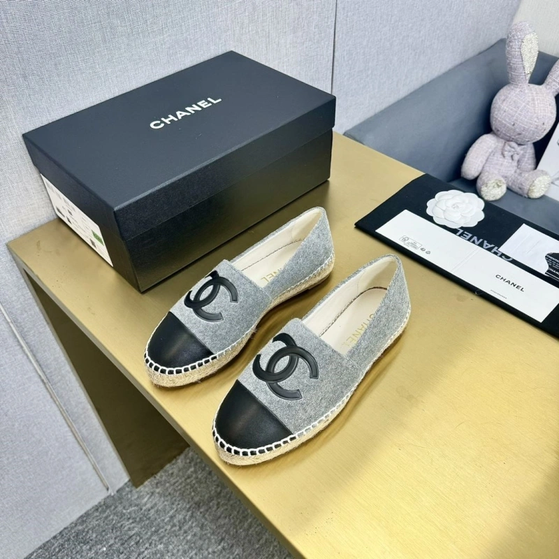 Sleek Chxnxl Flat Shoes 131696