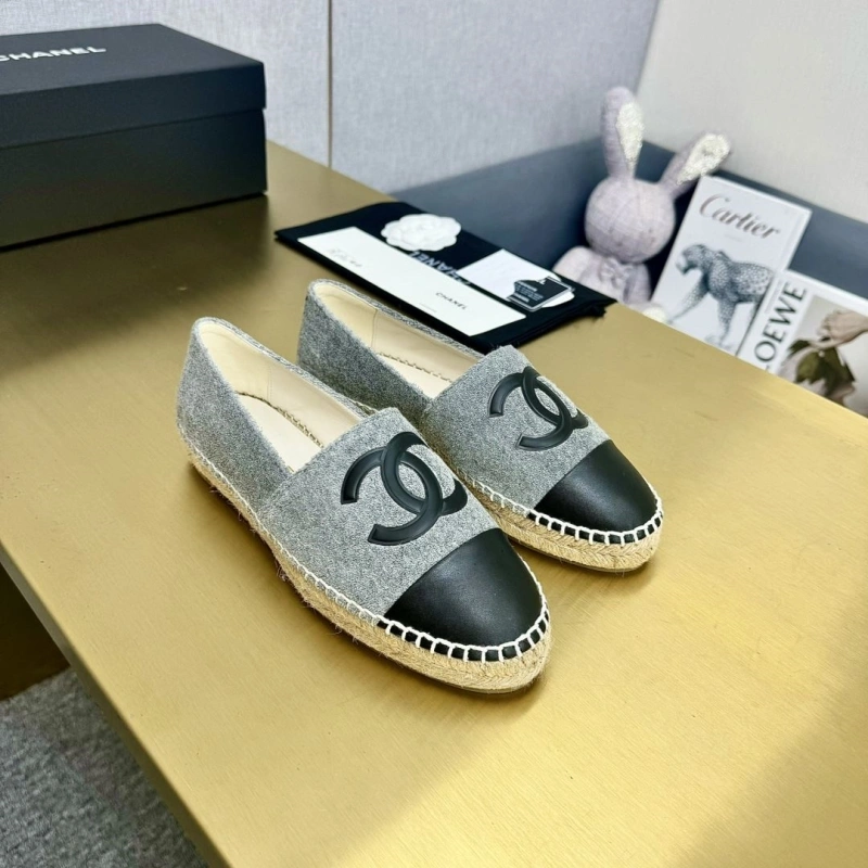 Sleek Chxnxl Flat Shoes 131696