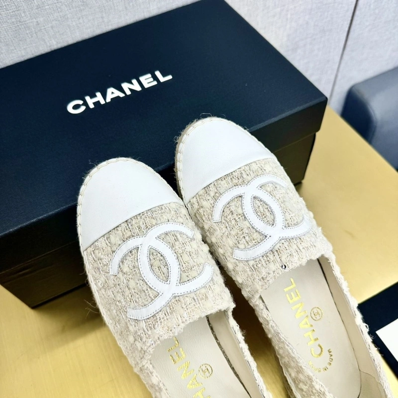 Stylish Chxnxl Flat Shoes 131684
