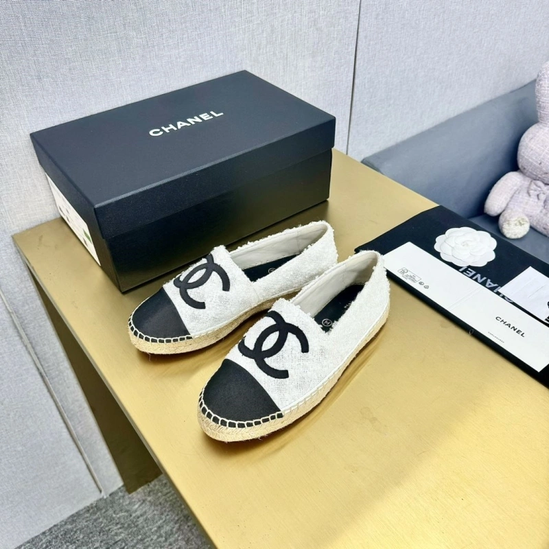 ModernLook Chxnxl Flat Shoes 131682