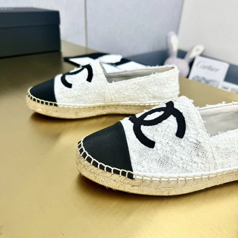 ModernLook Chxnxl Flat Shoes 131682