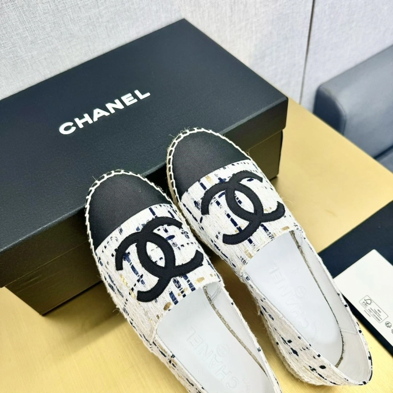 Sleek Chxnxl Flat Shoes 131680