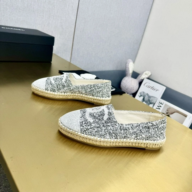 Minimalist Chxnxl Flat Shoes 131677