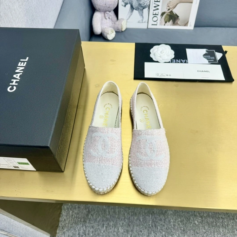 Resilient Chxnxl Flat Shoes 131673